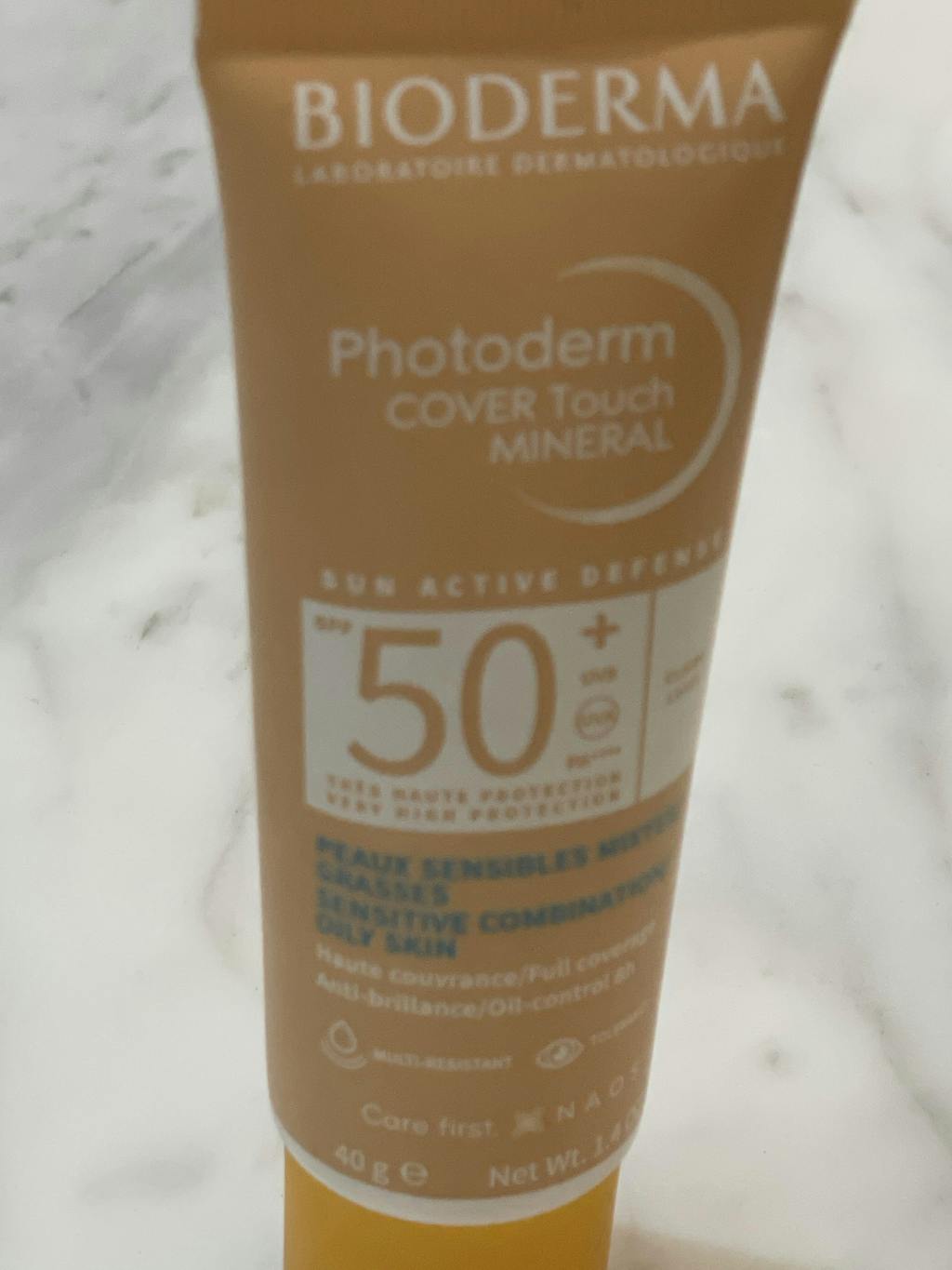 Bioderma Photoderm Cover Touch FPS50+ con color tono claro 40 ml