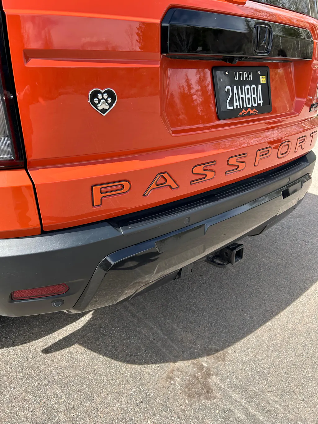 Honda Passport (SUV) | 2026-2026 | Tailgate Logo | #HOPA26LIT