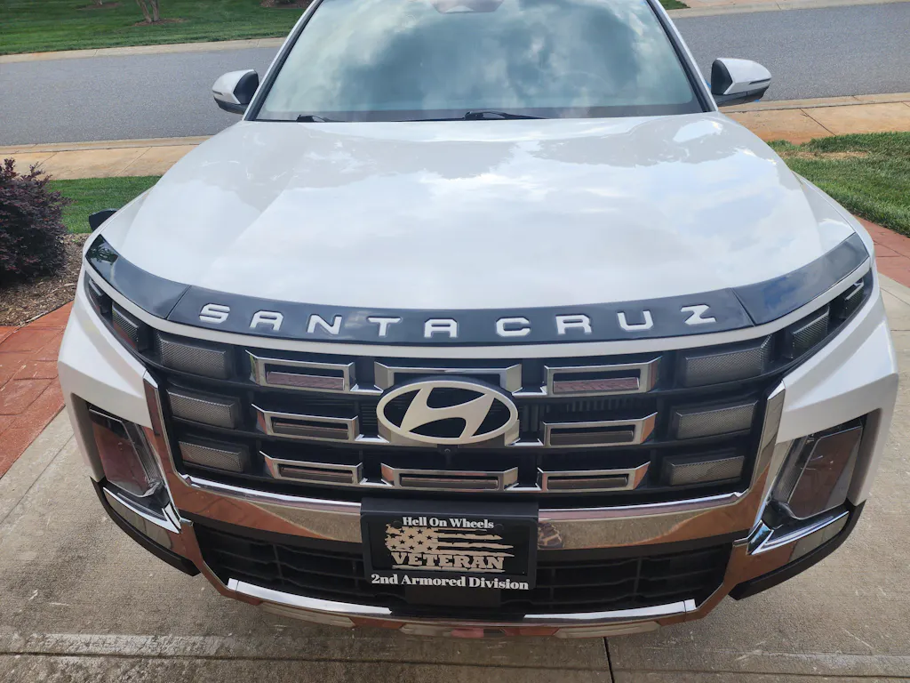 Hyundai Santa Cruz (Pickup) | 2022-2026 | Hood Deflector w/logo | #HYSC22DEL
