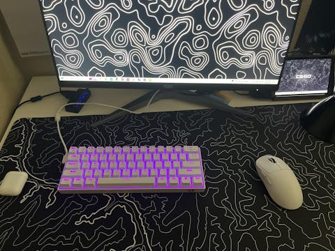 BLACK TOPO CANYON DESKPAD