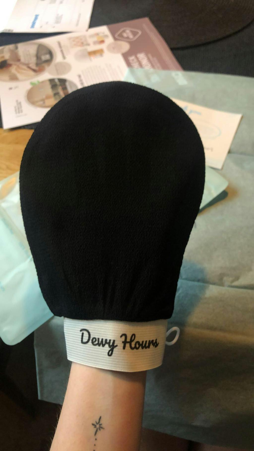 Exfoliating Body Glove Dewy Hours