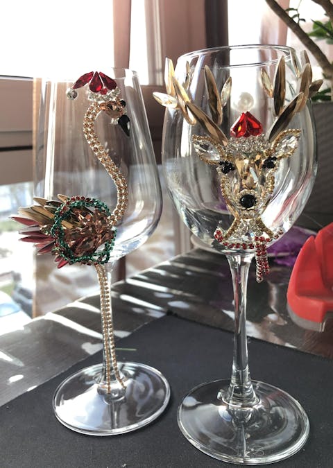 Santa-Flamingo Festive Wine Glasses with Gifts