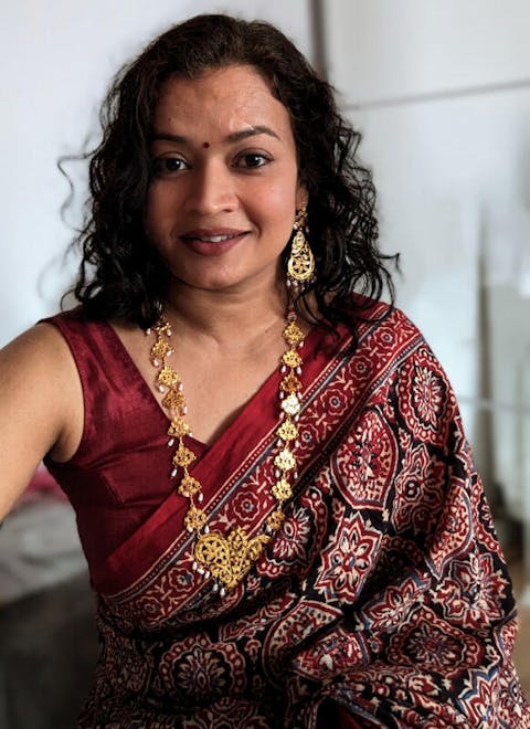 Nalori Gold Tone Silver Necklace