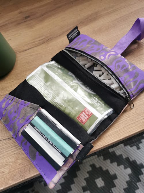 3.14 Tabacco pouch, Creativity, gray batik