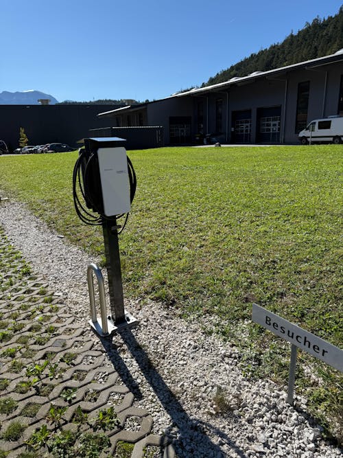 Doppel Ladesäule passend für 2x Loxone Tree oder Air Wallbox mit Dach | Ständer | Standfuß | Stele | Base