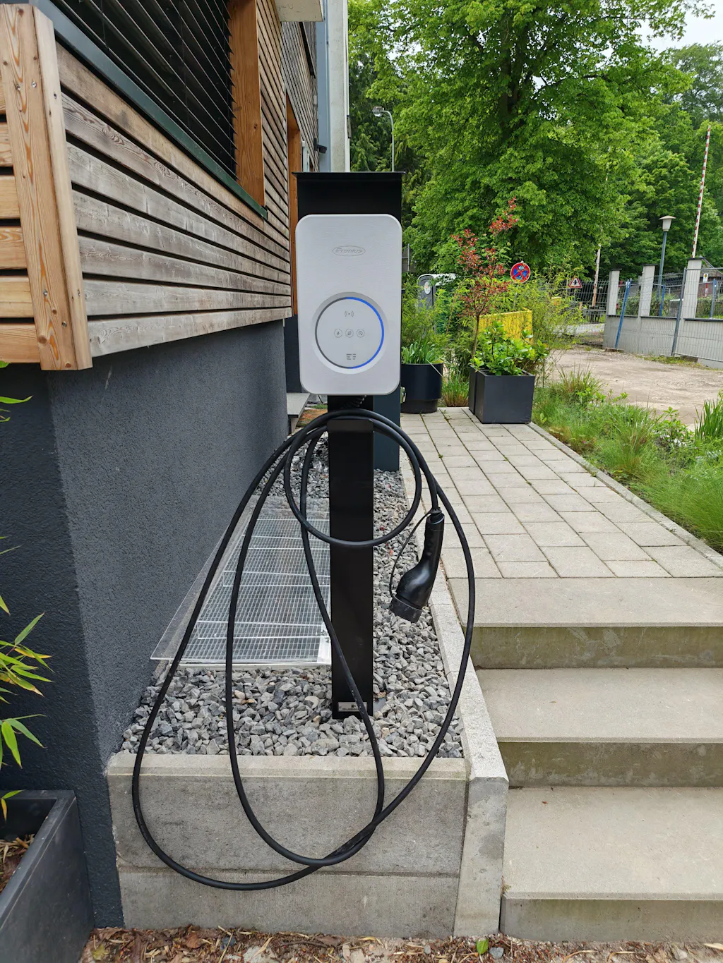 Ladesäule passend für Fronius Wattpilot Flex Home (auch Fronius C6 Wattpilot Flex Home 22) und Pro mit Dach und Kabelhaken | Ständer | Standfuß | Stele | Base
