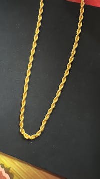 Royal Twist Gold-Look Chain