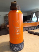 32 oz Laser Engraved Hydro Water Bottle - Black — Boots Bar and Grill