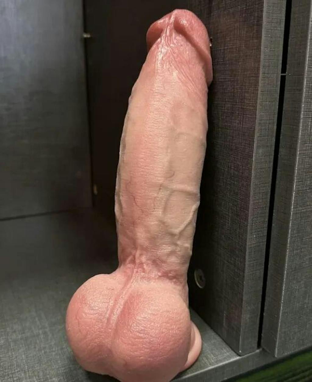 Kimi - Realistische Dildo Met Aders - 21,8cm