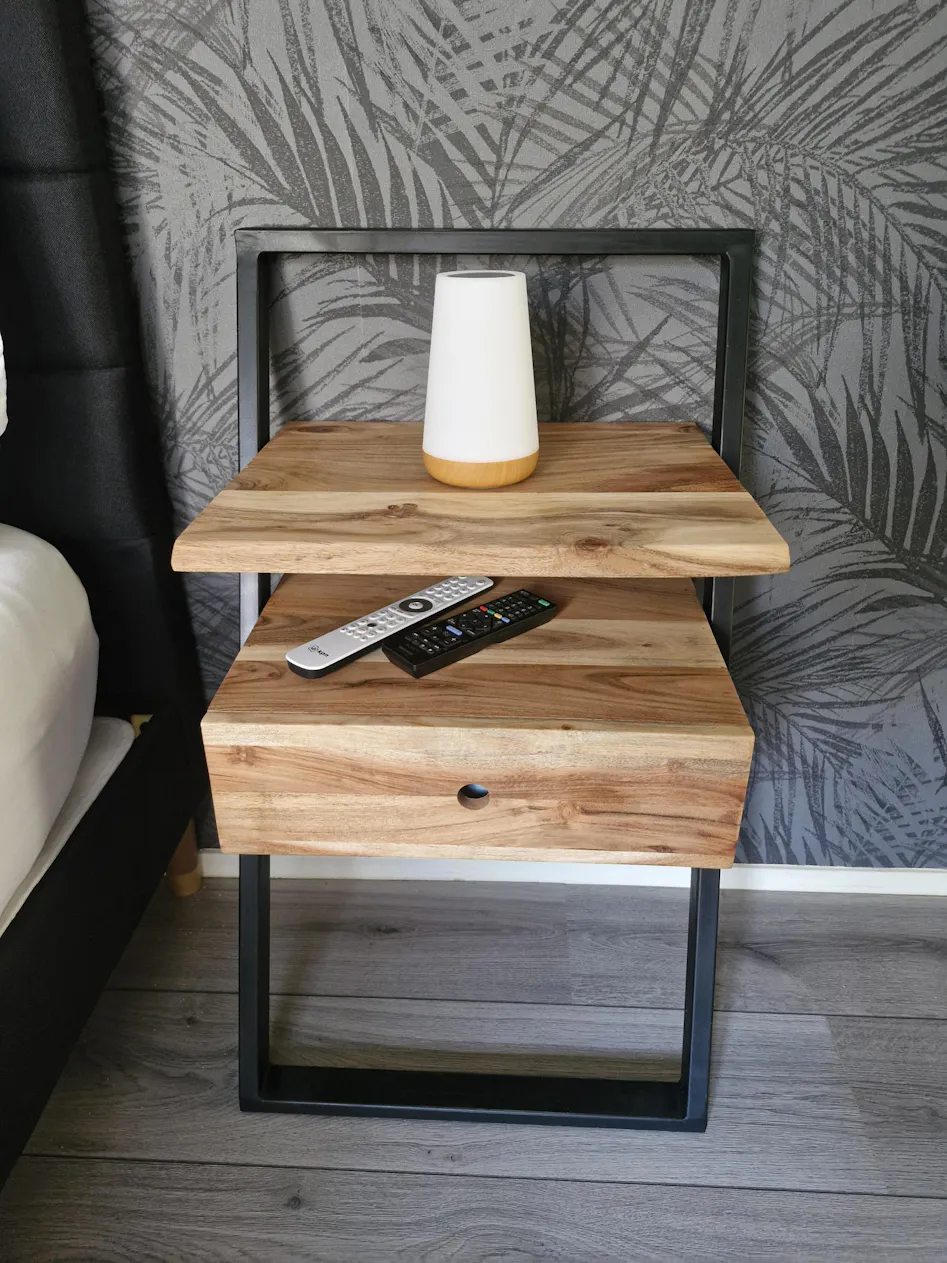 Nachtkastje Air Solid XS - 30 cm - Naturel - Acaciahout van Rich Home Nachtkastje Air Solid XS - 30 cm - Naturel - Acaciahout van Rich Home
