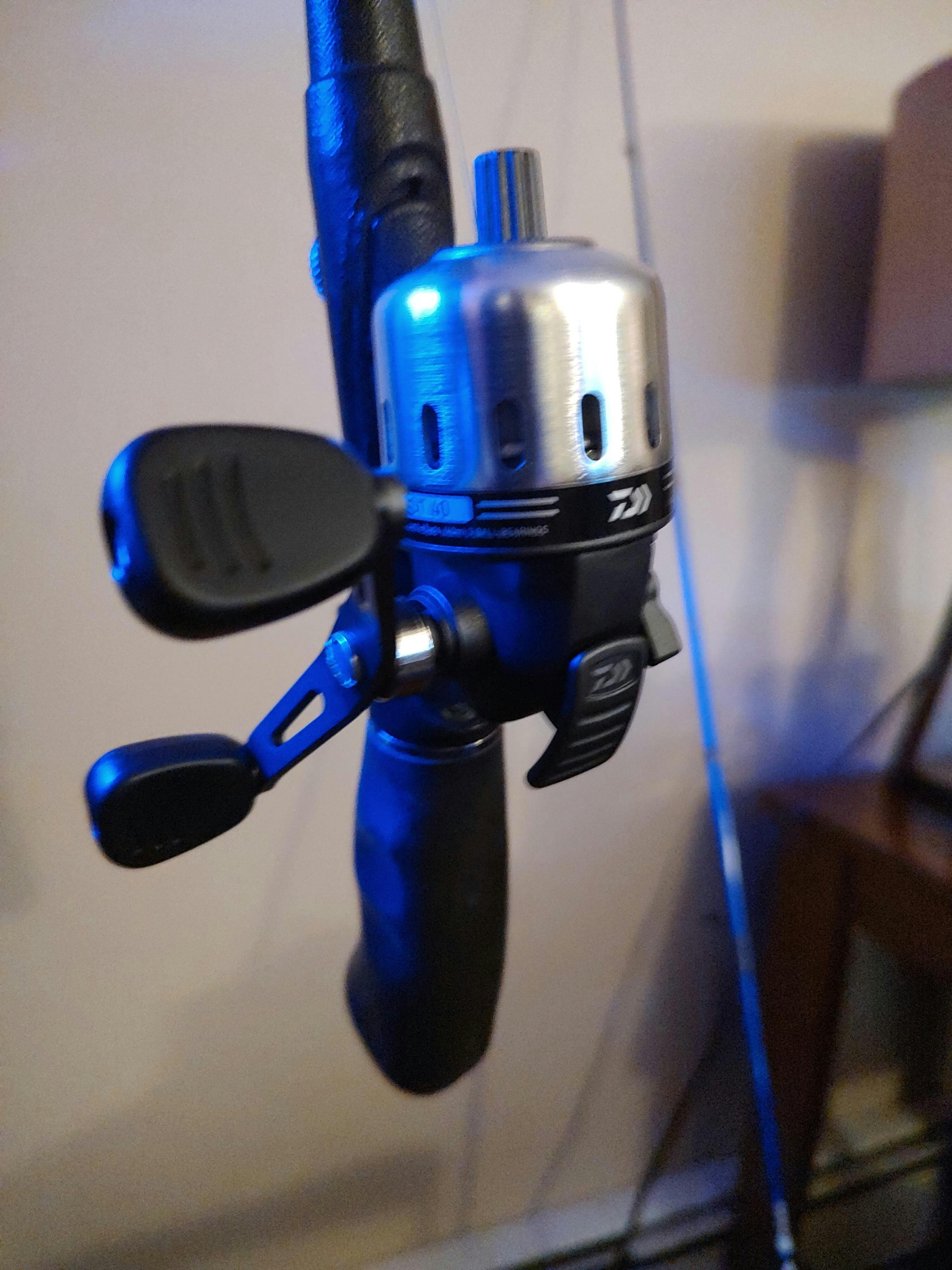 Daiwa Minicast 40 Spincast Reel — Discount Tackle