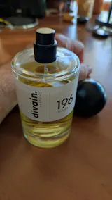divain tobacco vanille divain.196 a perfume inspired by Tobacco Vanille – divain® America