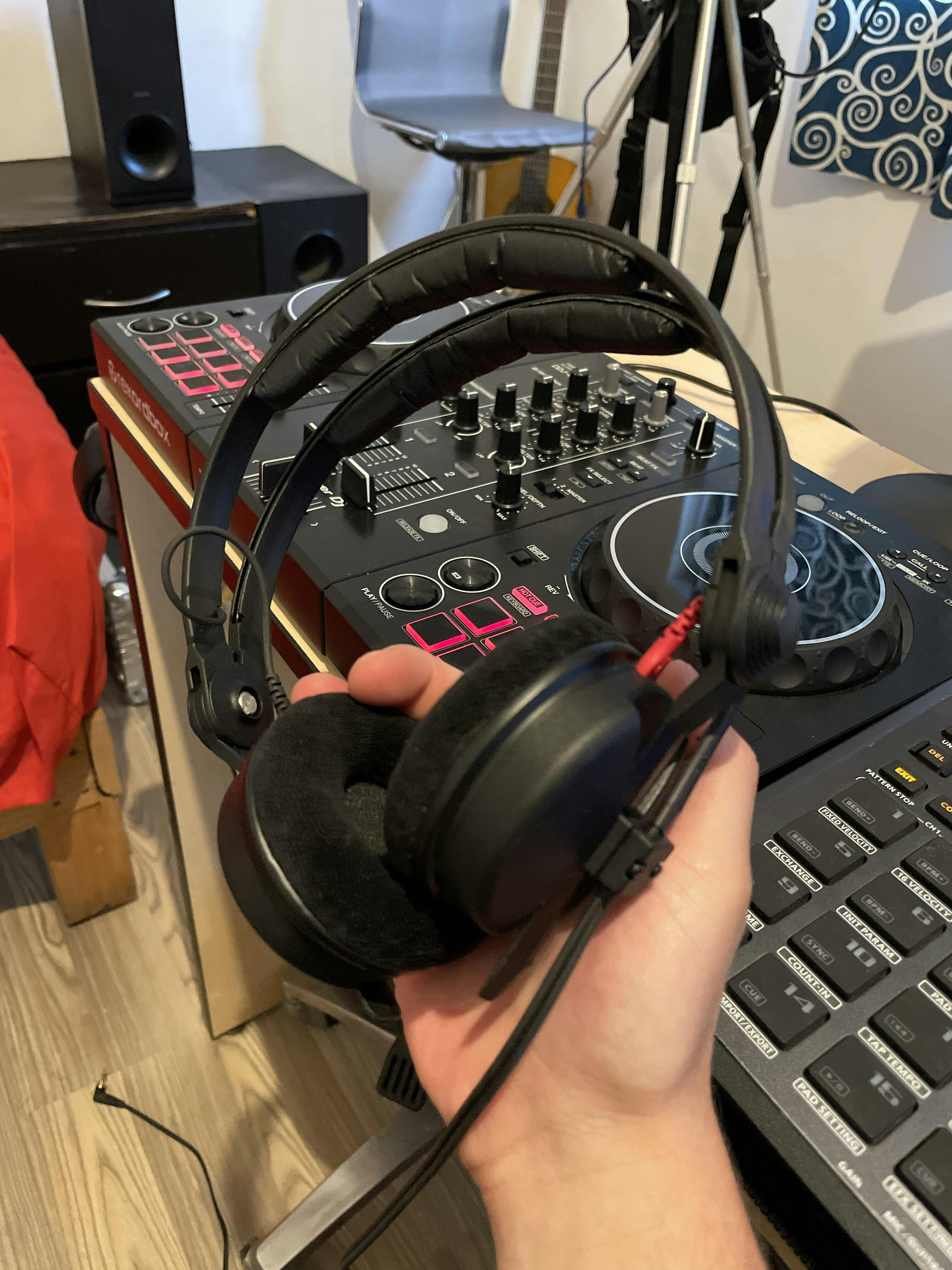 Sennheiser HD25 Plus — DJ TechTools