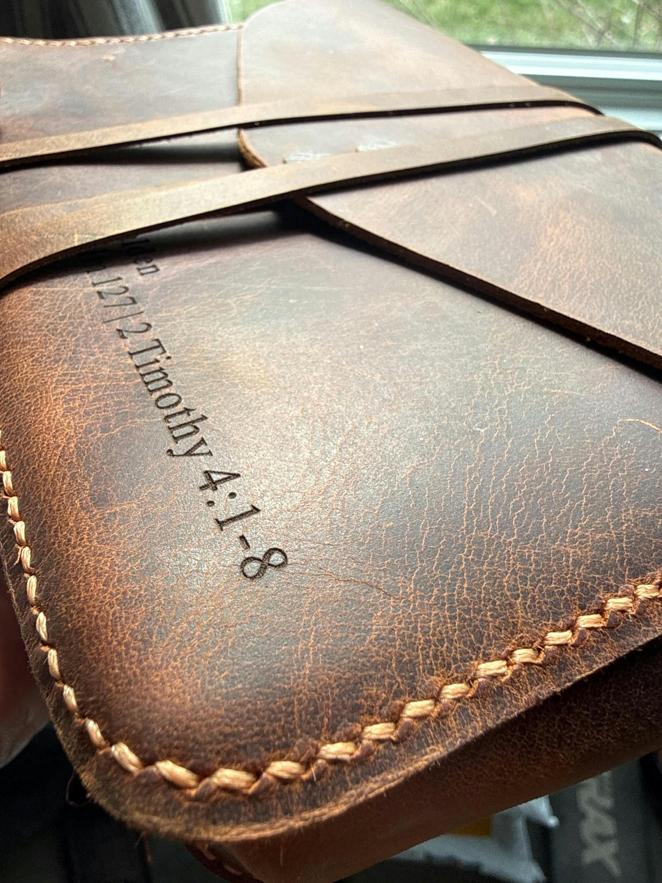【中古】 The　wearing　bible Super Giant Print Bible in smooth gray sheepskin leather with