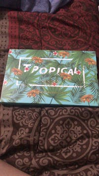 Tropical 34 Color Eye Shadow Palette（ Not available for EU ）