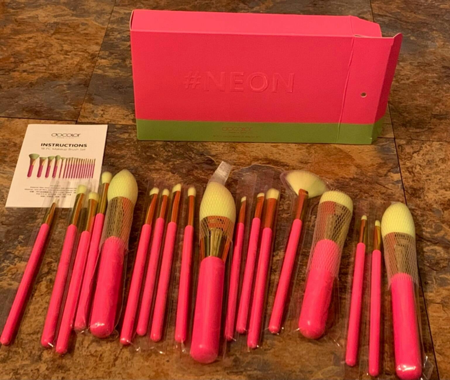 Docolor makeup brushes Neon Hot Pink 18pcs Makeup Brush set 100 vegan