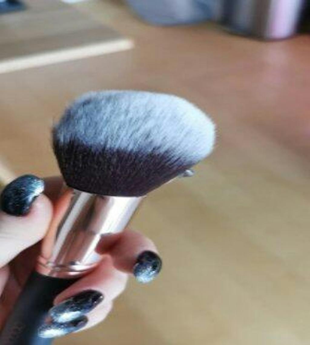 Pointed Powder Brush DOCOLOR OFFICIAL