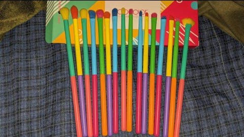 Dream of Color - 16 Pieces Eye Makeup Brush Set