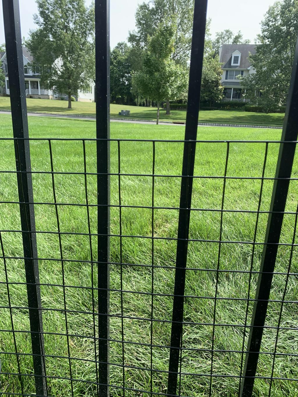 Fence Gap Blocker for Dogs Wire Mesh Gap Cover Dog Proofer