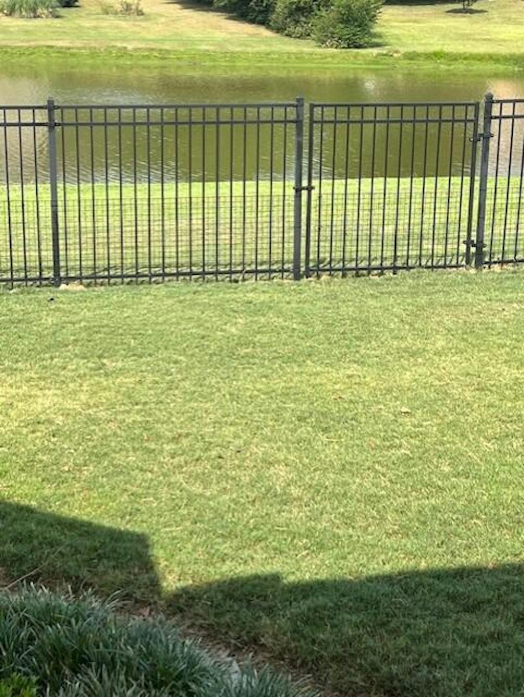 Fence Gap Blocker for Dogs Wire Mesh Gap Cover Dog Proofer