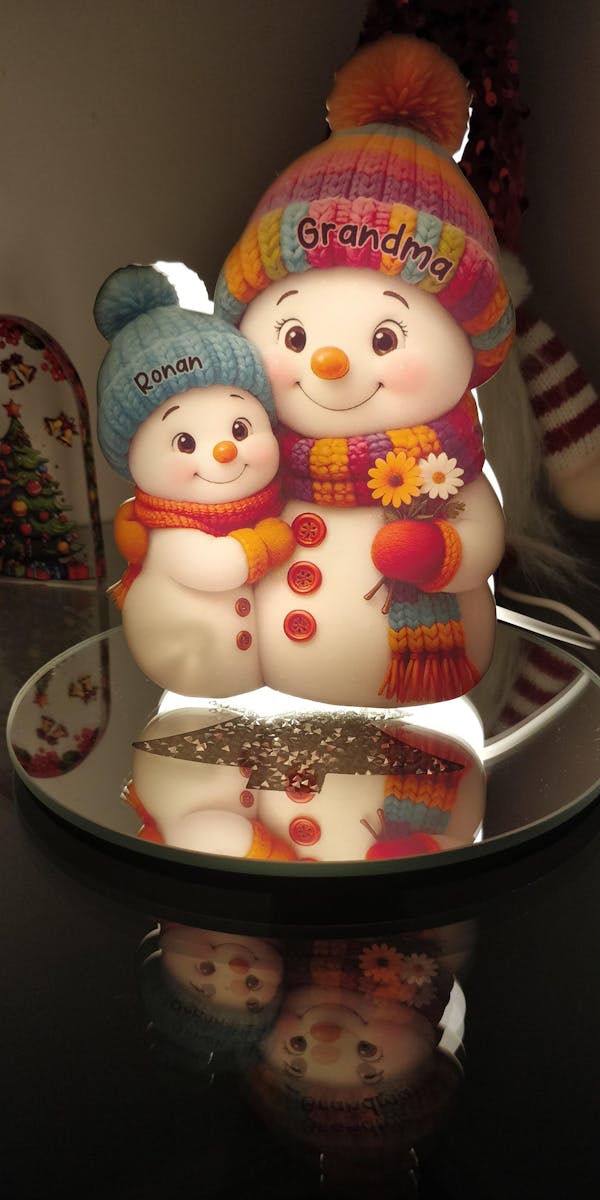 Snowman Grandpa with Kids Acrylic Light Box, glowing family scene with cozy winter lights, perfect Christmas gift for grandparents