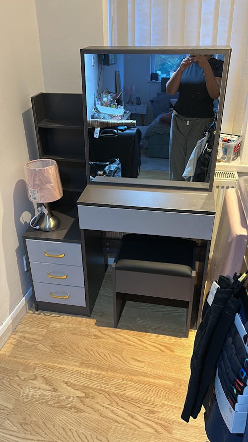 Dressing Table with Storage, Drawers and Mirror - Vanity Makeup Table