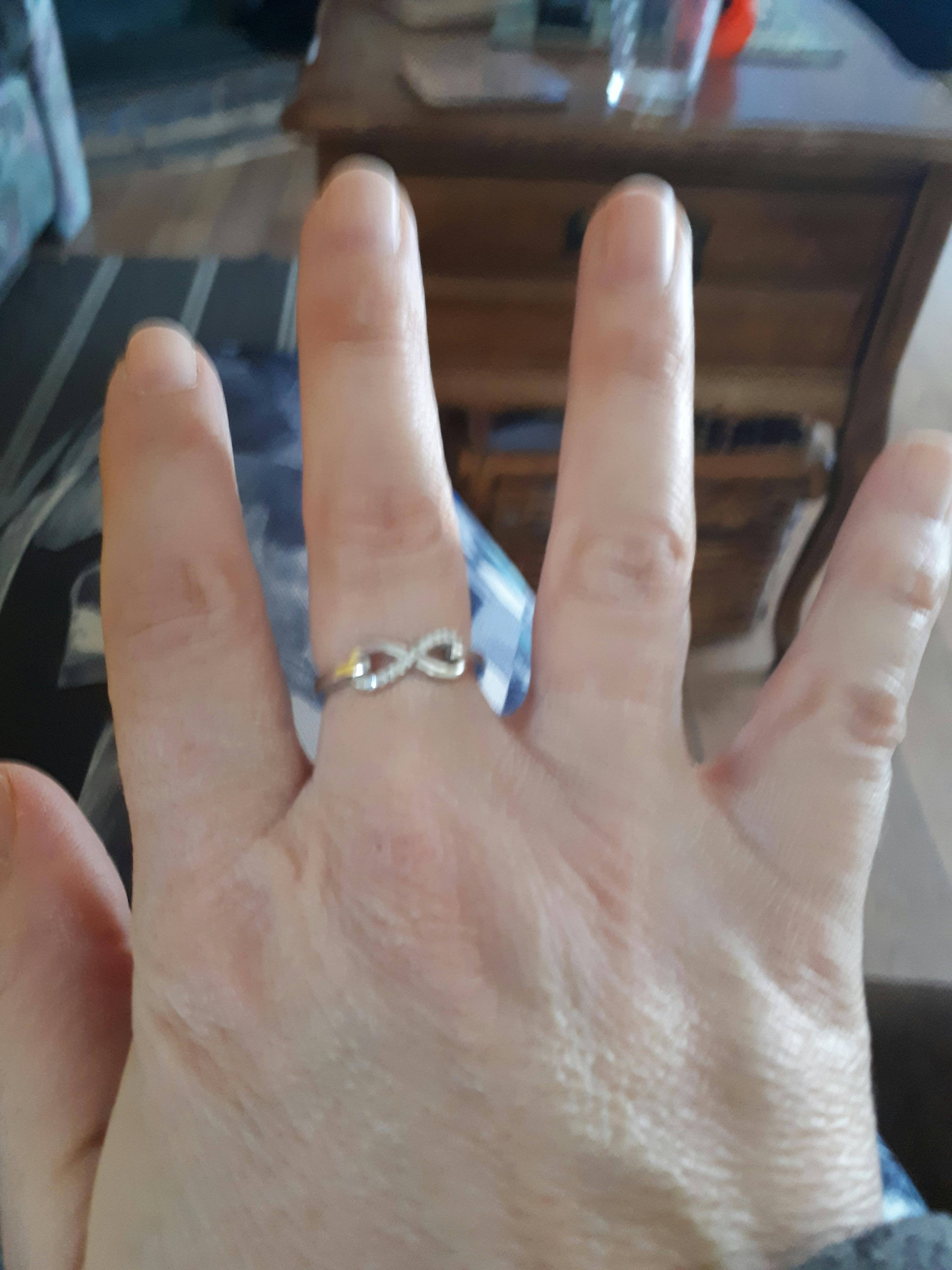 10k White Gold Infinity Ring With Black CZ Stones - Eternal Love Ring For Women, Size 4.75