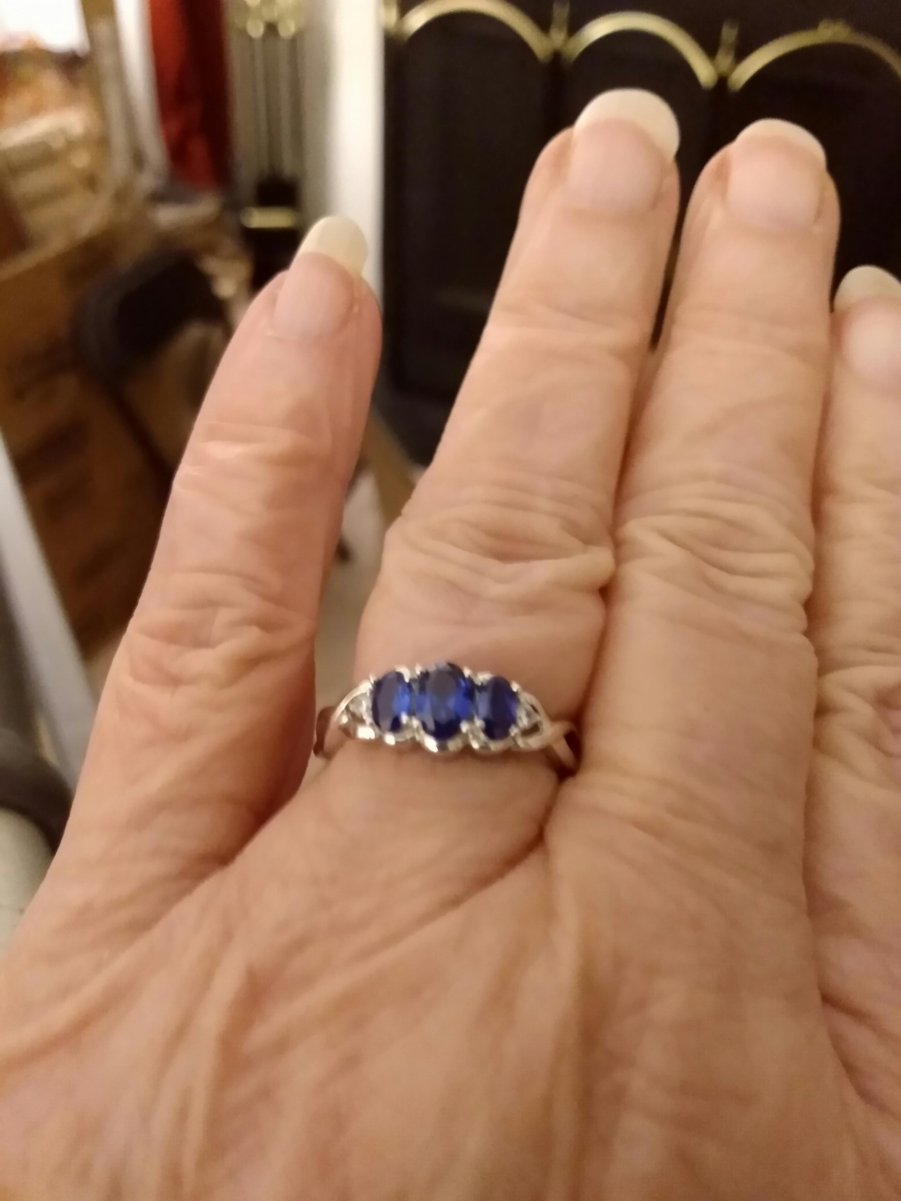 サンドウォーター　リング　3連 Sterling Silver 3-Stone Oval Blue CZ Ring