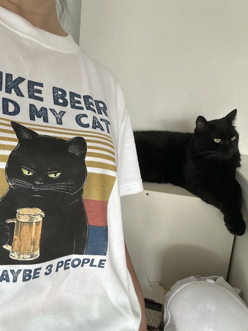 「I LIKE BEER AND MY CAT 」誕生日プレゼントにも最適!居酒屋・飲み会で話題の面白tシャツ|日本酒・ビール・焼酎・ウイスキー好きにおすすめ