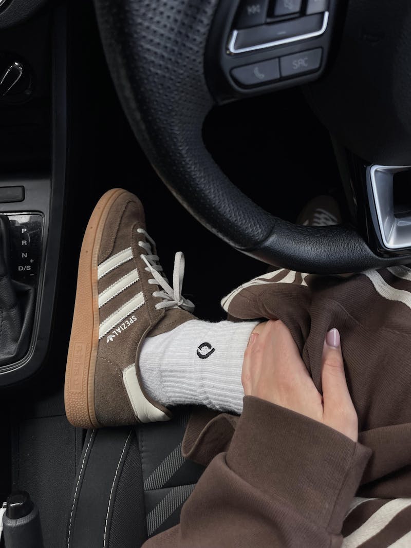 All-Day Performance Cushioned Mid-Crew Sock - White