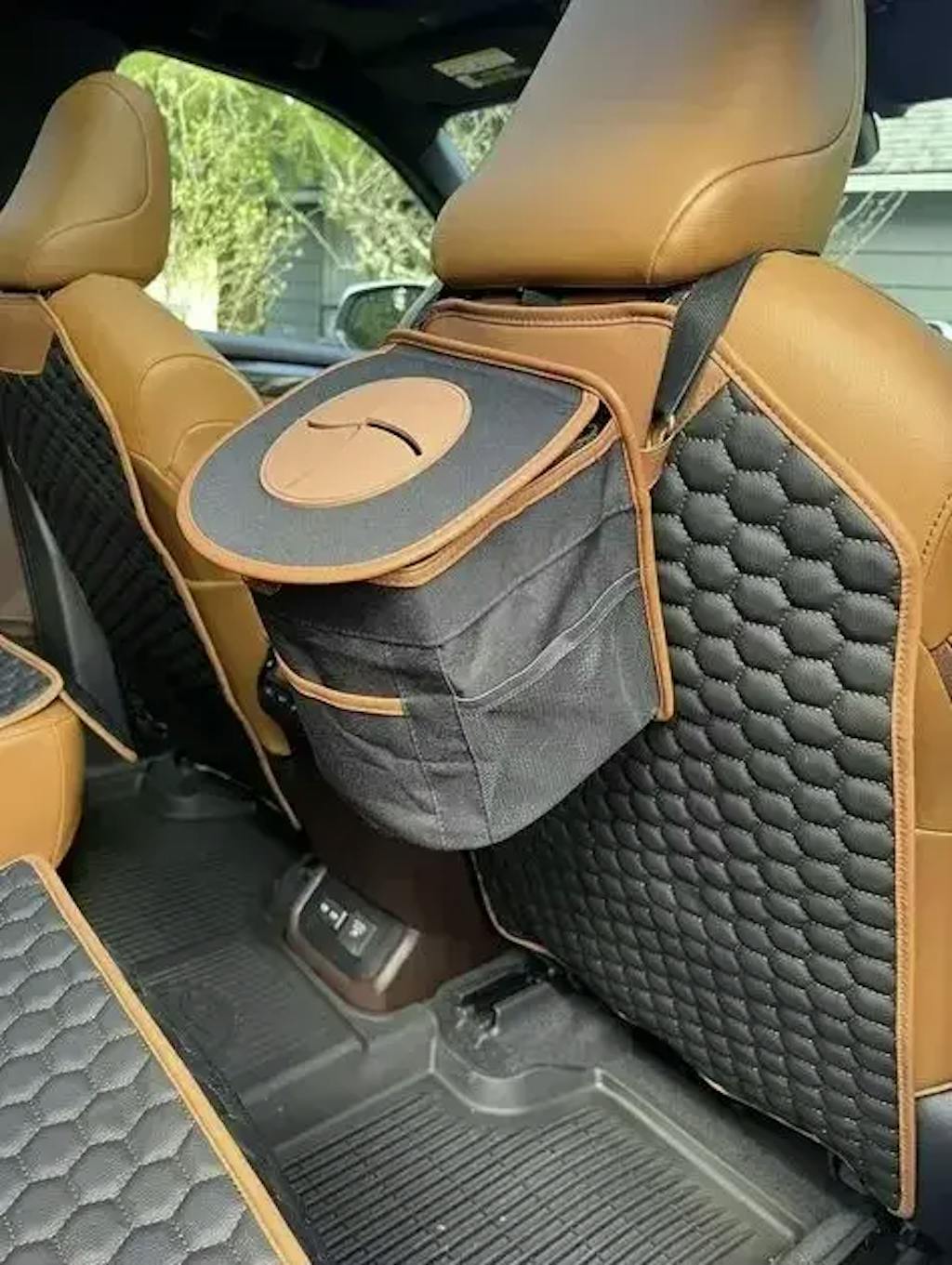 Spill-Proof Car Trash Can - Car Trash Bag - 2.5 Gal - Headrest/Central Console Attachment