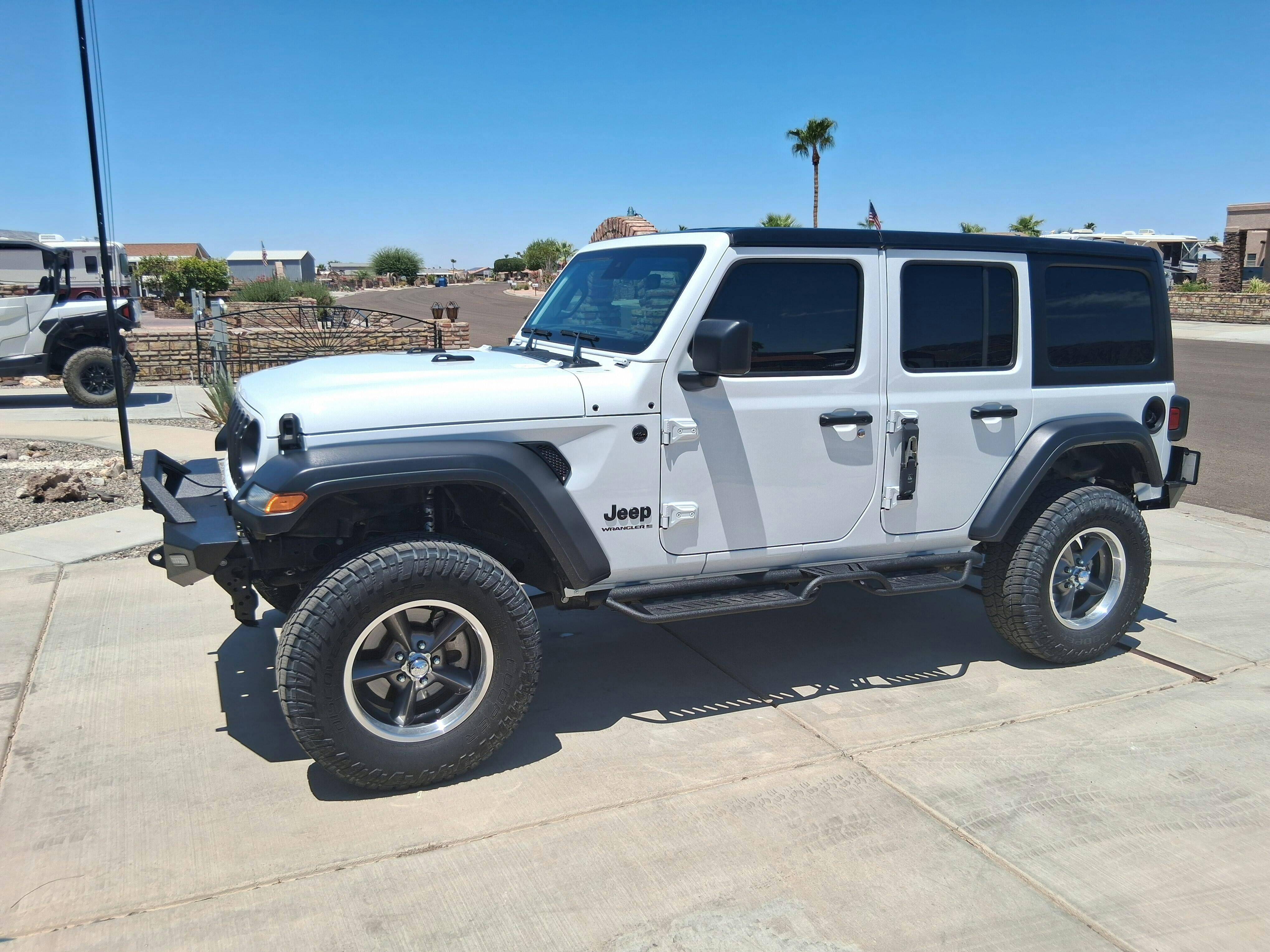 Dynatrac EnduroSport 2 inch Suspension Lift Kit System 1 for the
