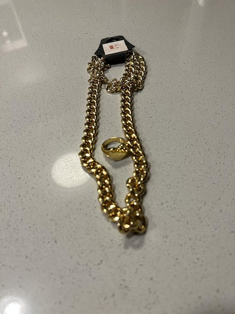 The Emmanuela Set in Gold