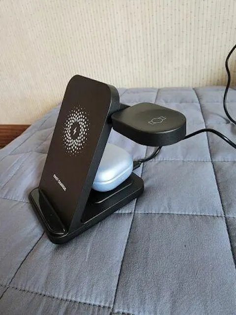 Handy induktive Ladestation