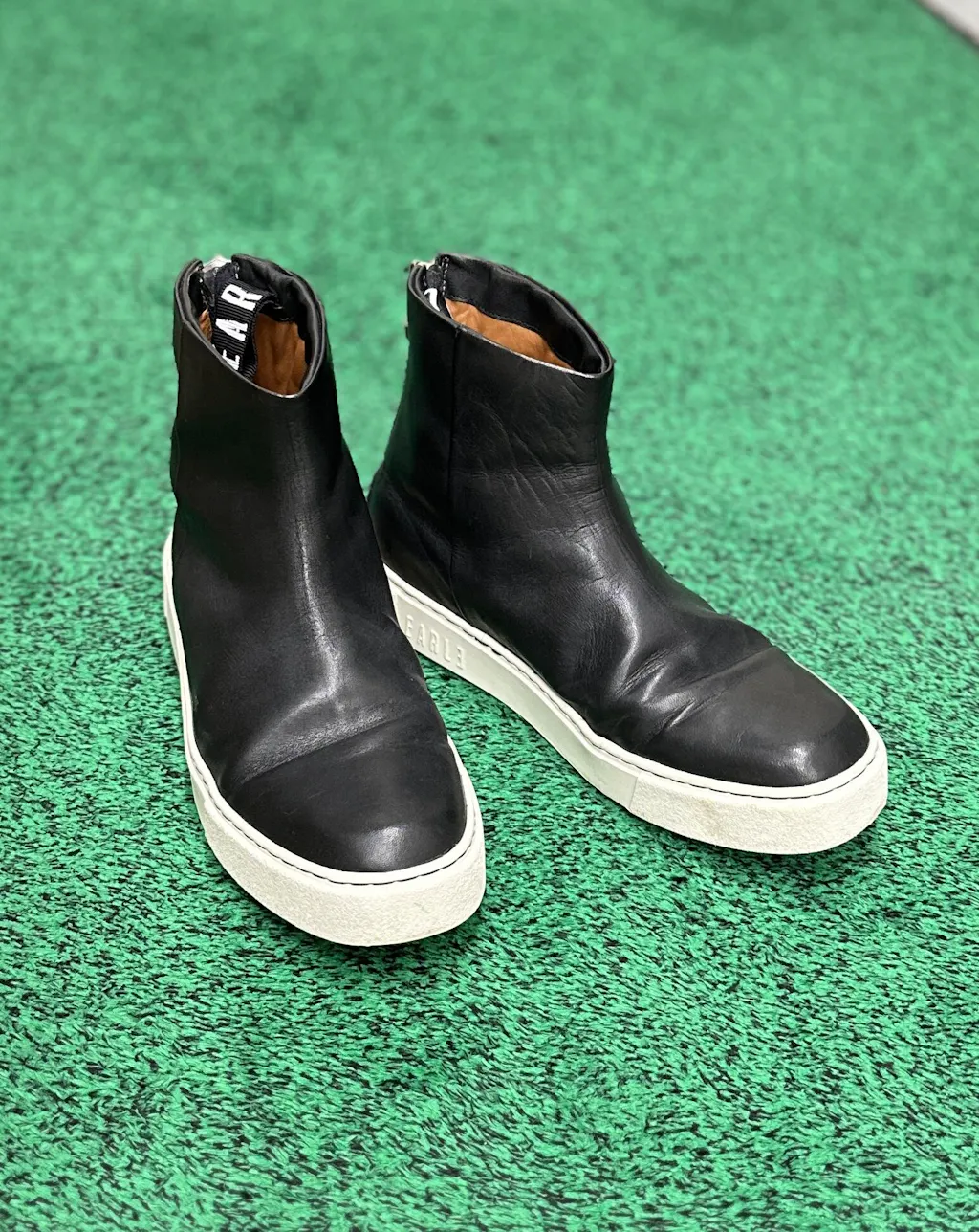 Women / Back zip sneaker boots / バックジップスニーカーブーツ