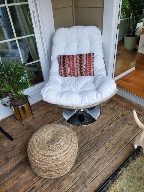 Brighton Wicker Rattan Outdoor Patio Swivel Lounge Chair