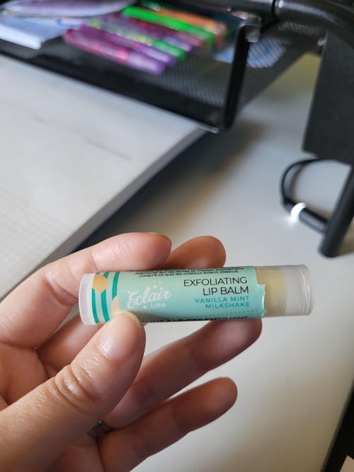 Exfoliating Lip Balm - Vanilla Mint Milkshake