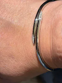 Double-Edged Bangle (White Gold)
