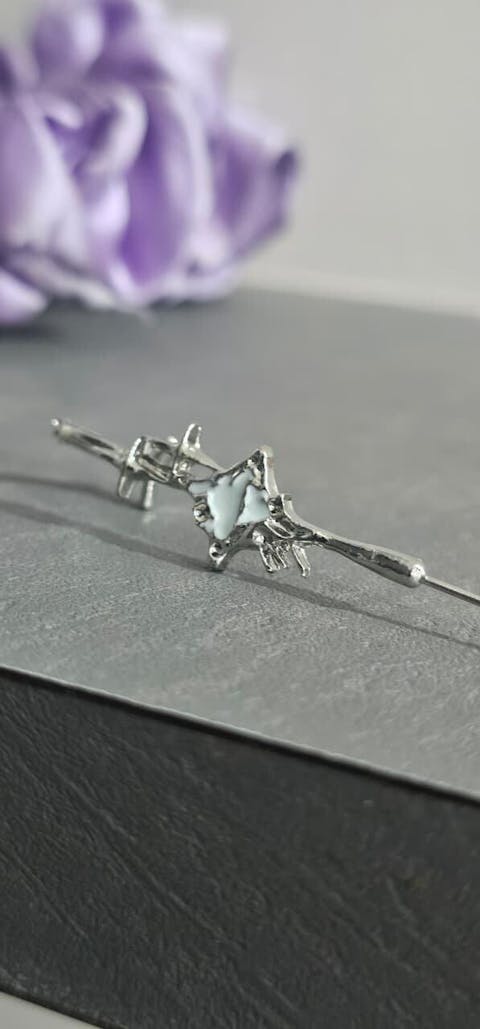 Eclipse Shard Ear Cuff
