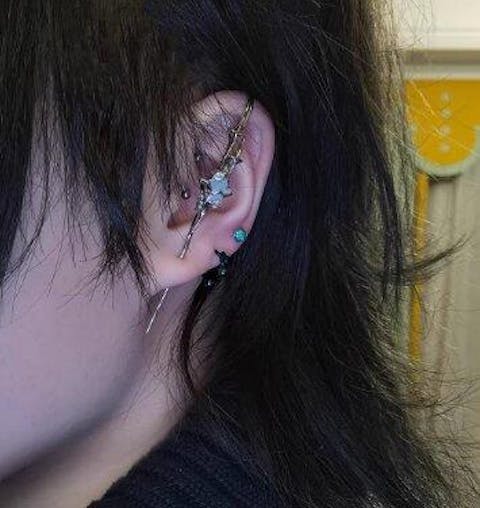 Eclipse Shard Ear Cuff