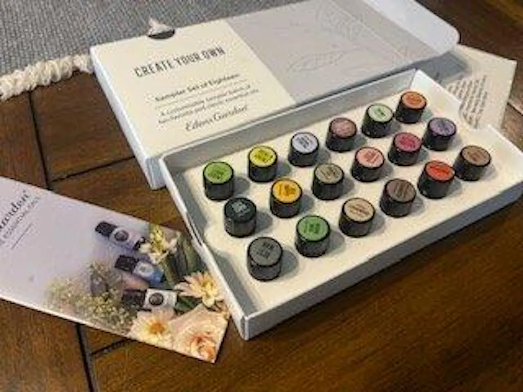 “Create Your Own” Essential Oils Sampler Set of 18 Oils & Blends ...
