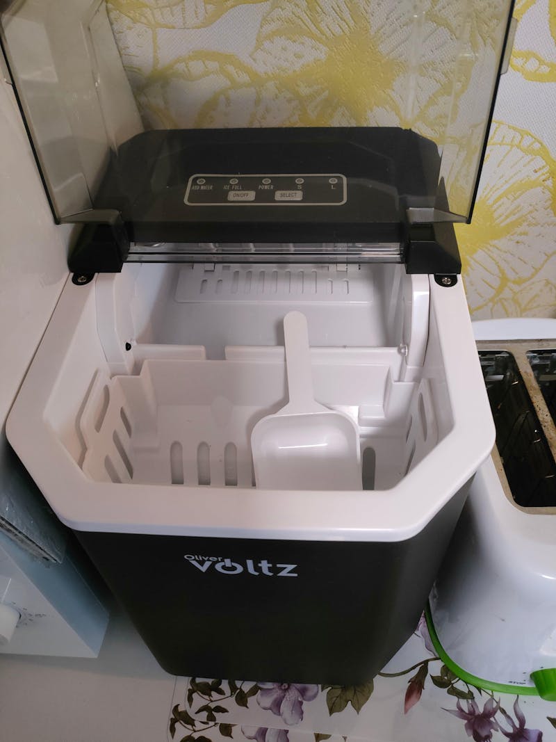 Ледогенератор Oliver Voltz OV51447B, 12 кг/24ч, 1.3 л, Черен