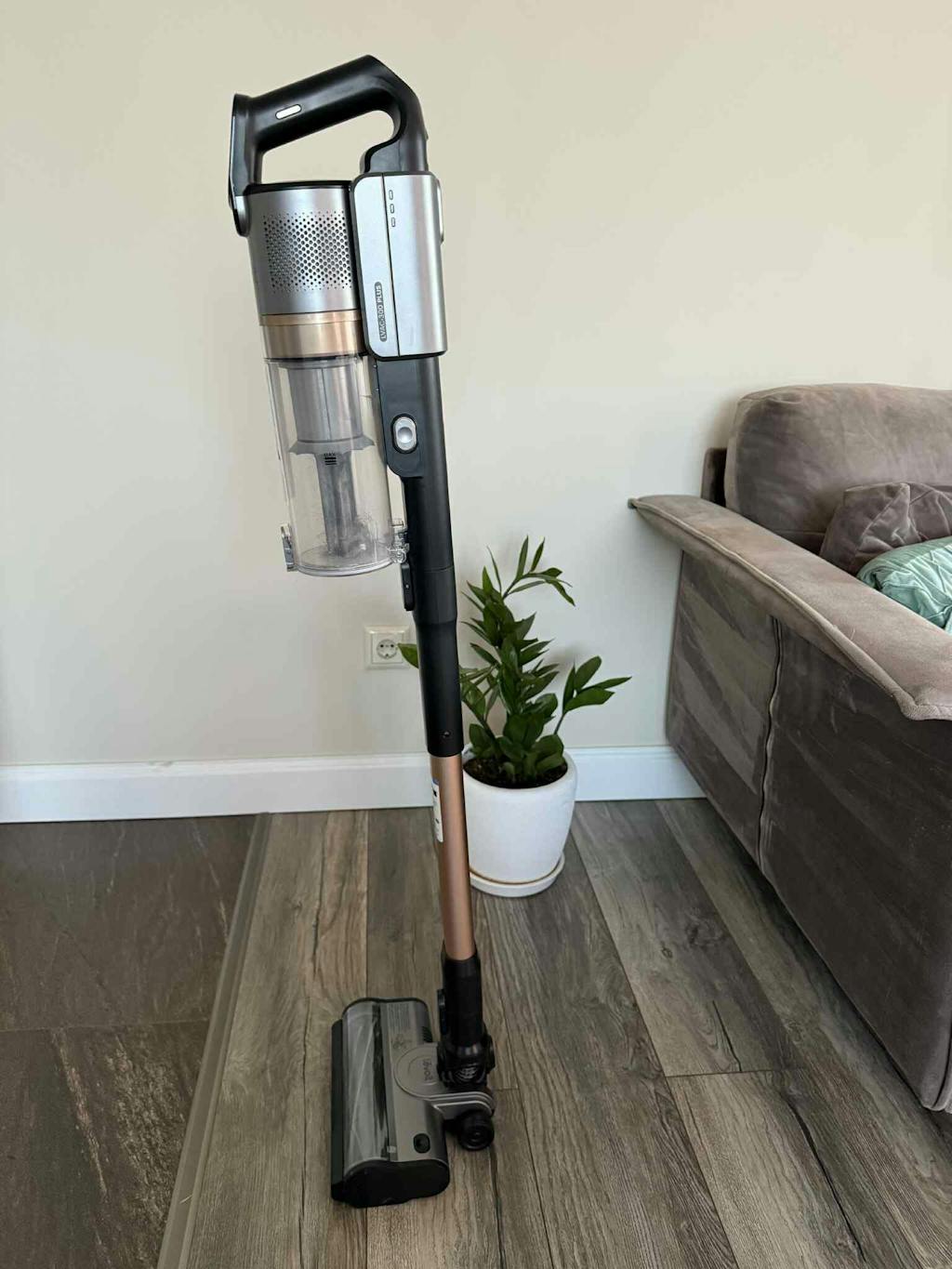 Вертикална прахосмукачка Levoit LVAC-300