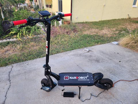 NANROBOT D6+ 2.0 52V/26Ah 2000W Electric Scooter