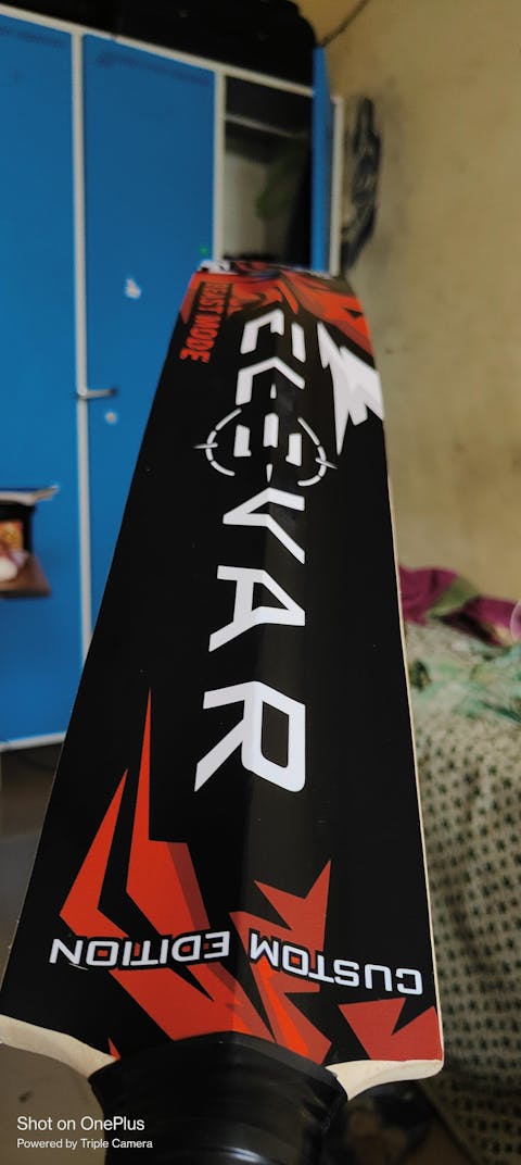 Elevar Custom Bat