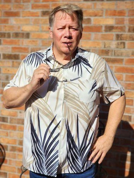 Men's Leaf Print Moisture Wicking Fabric Trendy Lapel Short Sleeve Shirt