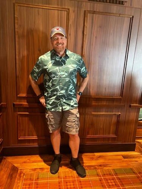 Men's Shark Silhouette Ocean Short Sleeve Shirt