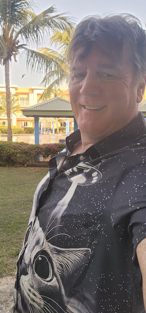 Men's UFO and Cat Short Sleeve Shirt