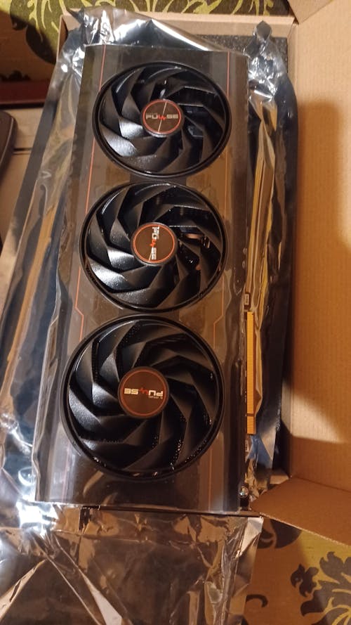 SAPPHIRE PULSE AMD Radeon RX 7900 XT 20GB (11323-02)