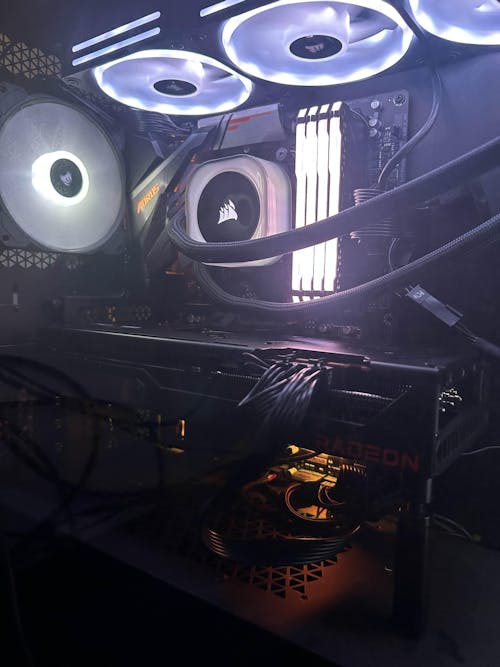 SAPPHIRE PULSE AMD Radeon RX 7900 XT 20GB (11323-02)